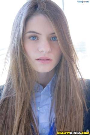 Original 854 px/ 1280 px