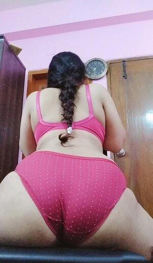 Original 717 px/ 1232 px