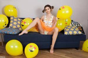 Original 900 px/ 600 px