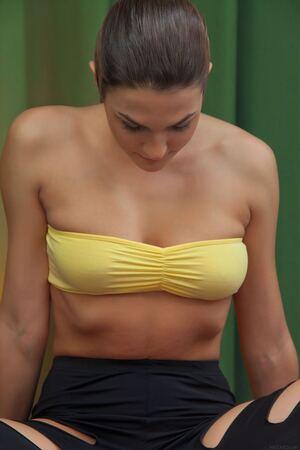 Original 854 px/ 1280 px