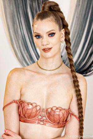 Original 1067 px/ 1600 px