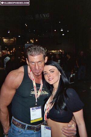 Original 679 px/ 1024 px