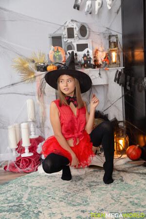 Original 2333 px/ 3500 px