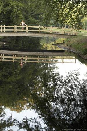 Original 853 px/ 1280 px