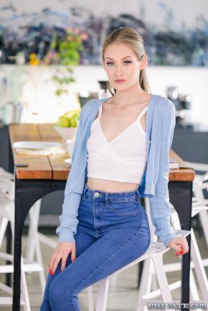 #Private Tiffany Tatum, the Babysitter and the Father PPM101_s01