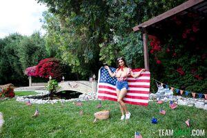 Original 1619 px/ 1080 px