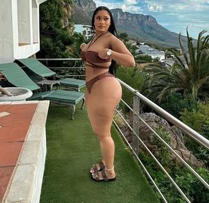 Original 1080 px/ 1049 px