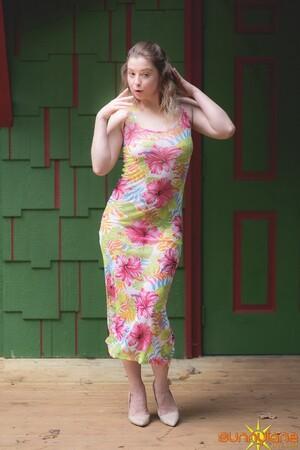 Original 653 px/ 980 px