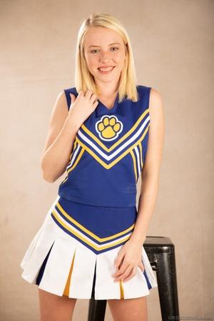 Original 1280 px/ 1920 px