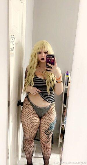 Original 1102 px/ 2080 px