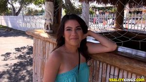 Original 1800 px/ 1013 px