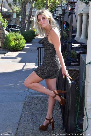 Original 852 px/ 1280 px