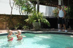 Original 2495 px/ 1663 px