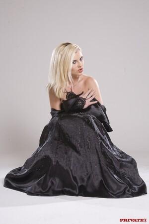 Original 1067 px/ 1600 px