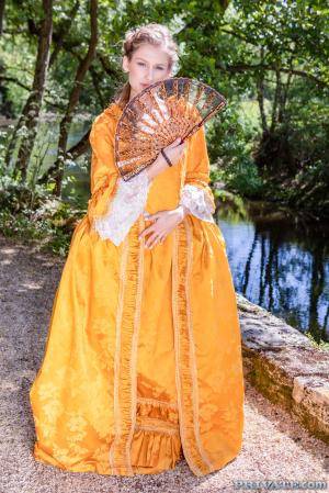 Original 1067 px/ 1600 px