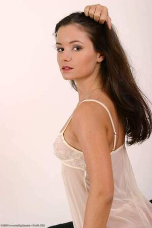 Original 1066 px/ 1600 px