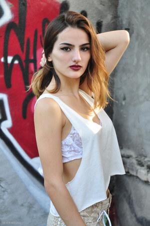 Original 2000 px/ 3011 px