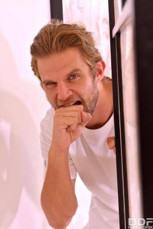 Original 2667 px/ 4000 px