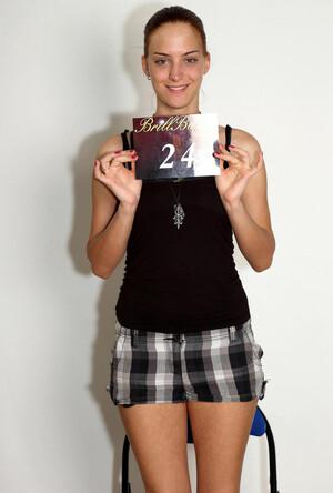 Original 1280 px/ 1893 px