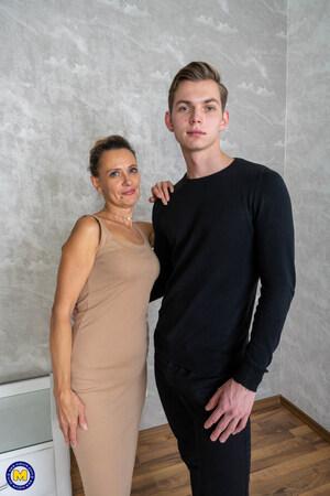 Original 1706 px/ 2560 px