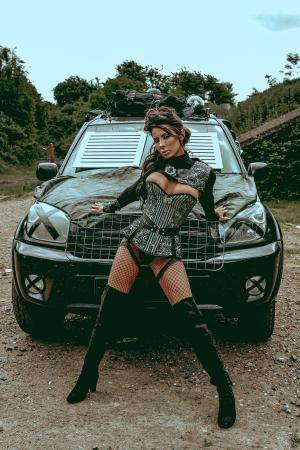 Original 2000 px/ 3000 px