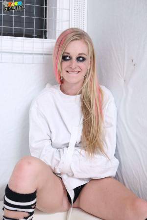 Original 854 px/ 1280 px