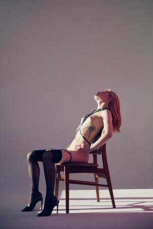 Original 853 px/ 1280 px