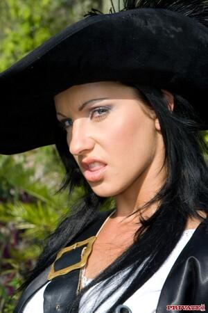 Original 1067 px/ 1600 px