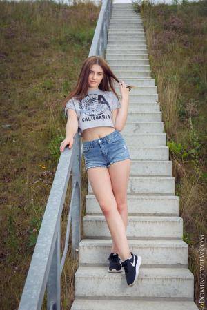 Original 854 px/ 1280 px