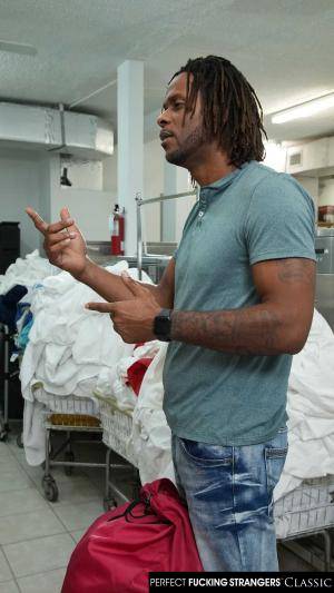 Original 1406 px/ 2500 px