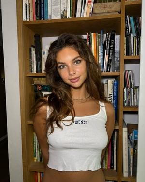 Original 1440 px/ 1800 px