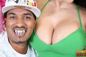 Original 900 px/ 600 px