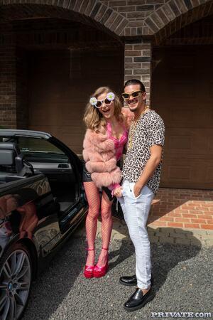 Original 1067 px/ 1600 px