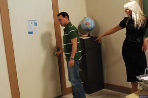 Original 1627 px/ 1080 px