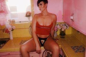 Original 741 px/ 491 px