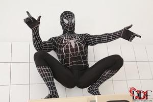 Original 2000 px/ 1333 px