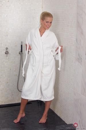 Original 1999 px/ 3000 px