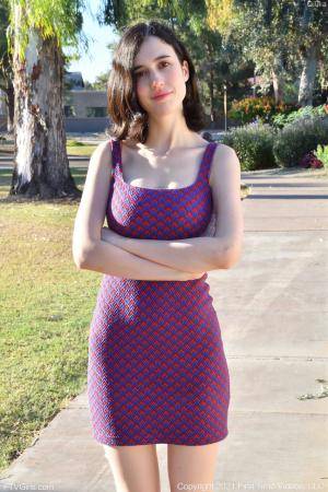 Original 852 px/ 1280 px