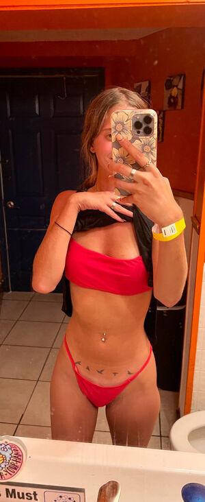 Original 839 px/ 2047 px