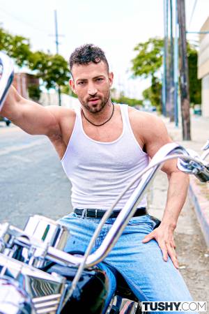 Original 2000 px/ 3000 px