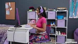 #RealityKings - Lina Love - Gamer Grabs Some Dorm Dick