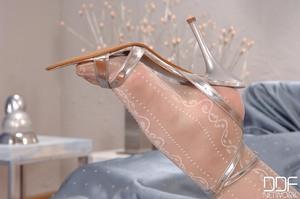 Original 2000 px/ 1329 px