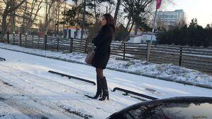 Original 1142 px/ 643 px