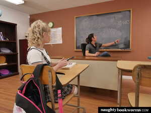 Original 2227 px/ 1670 px