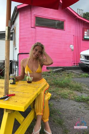 Original 2000 px/ 3000 px