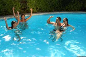 Original 2495 px/ 1663 px