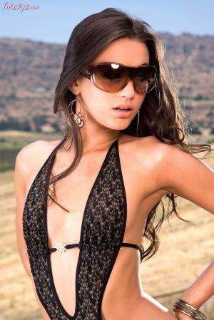 Original 1067 px/ 1600 px