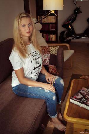 Original 534 px/ 800 px