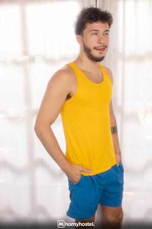 Original 2561 px/ 3840 px