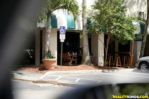 Original 900 px/ 600 px